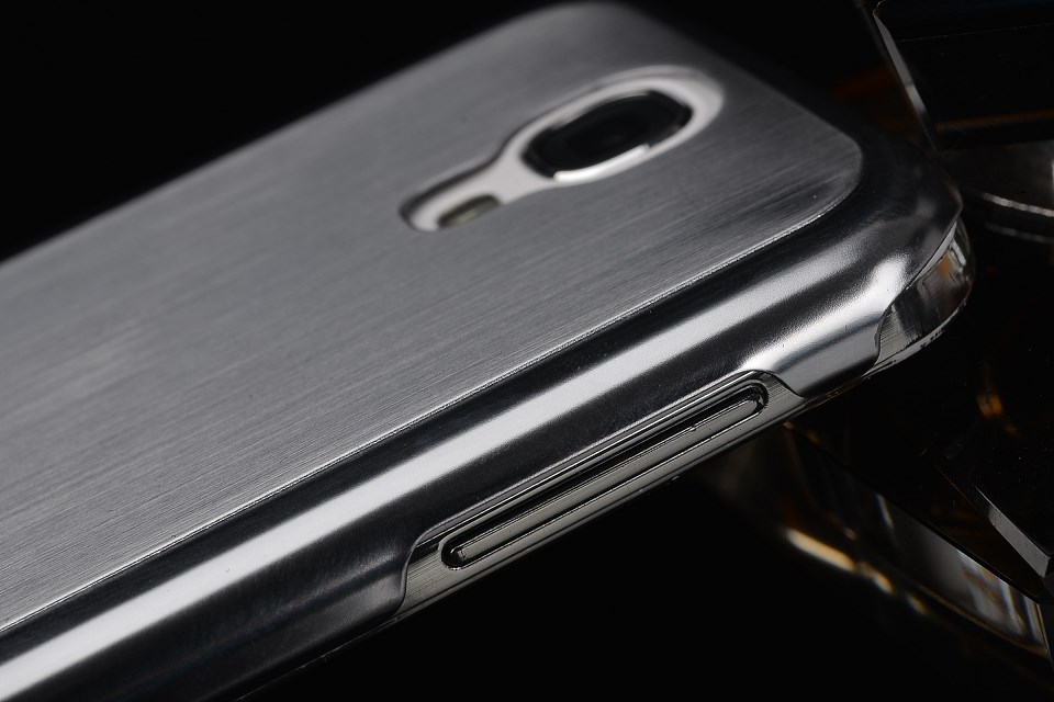 金属游戏手机推荐-金属材质的散热性能：独特质感与美观度